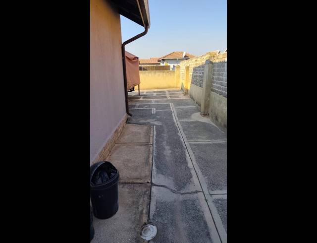 3 BEDROOM HOUSE FOR SALE IN TLHABANE WEST